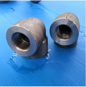 ASTM High Quality Forged A105 Pipe Fitting CL3000 90 Degree 1 1/2″ Threaded Elbow