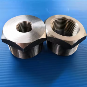 The factory produces high-quality carbon steel and stainless steel 304316 pipe fittings. Outer: Stainless Steel Bushing