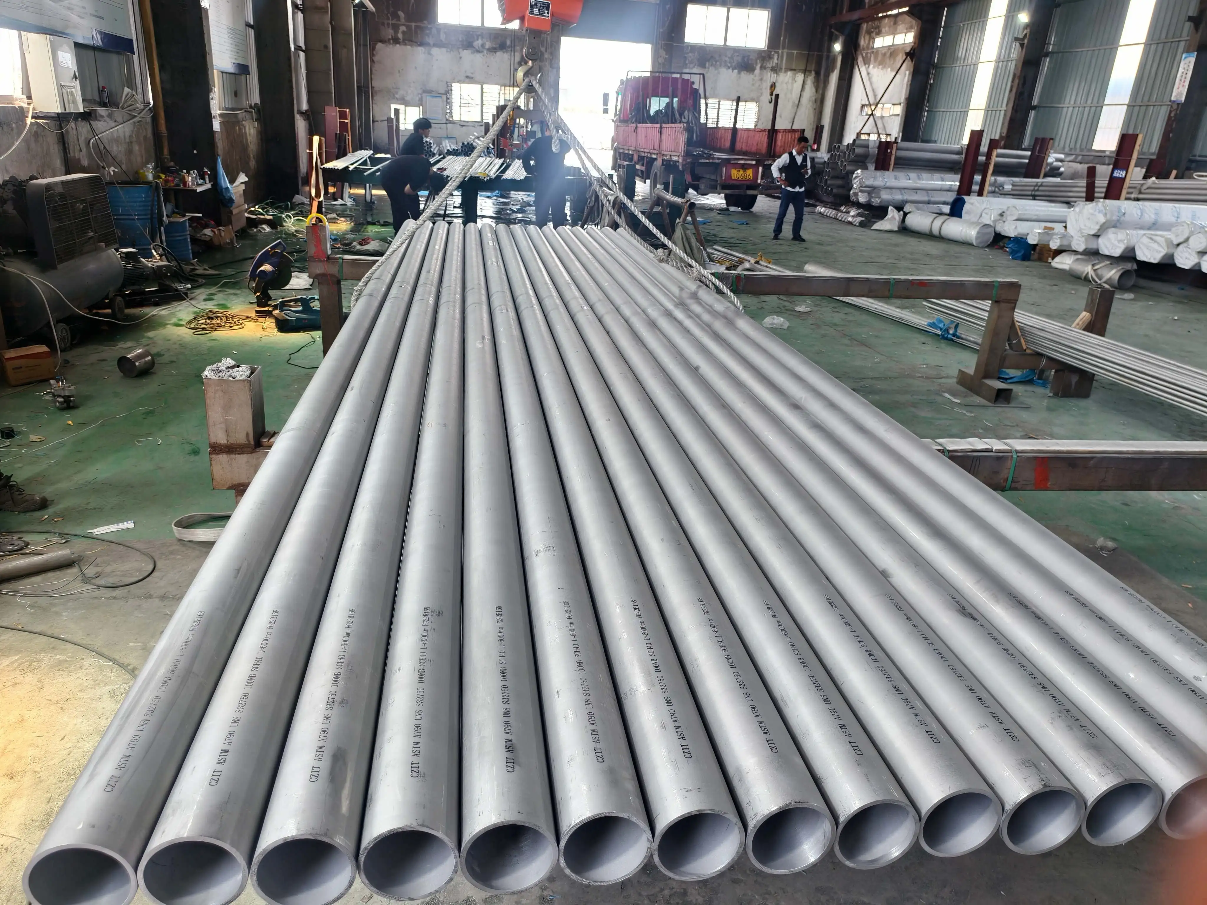 Alloy Round 316l Stainless Steel pipe factory